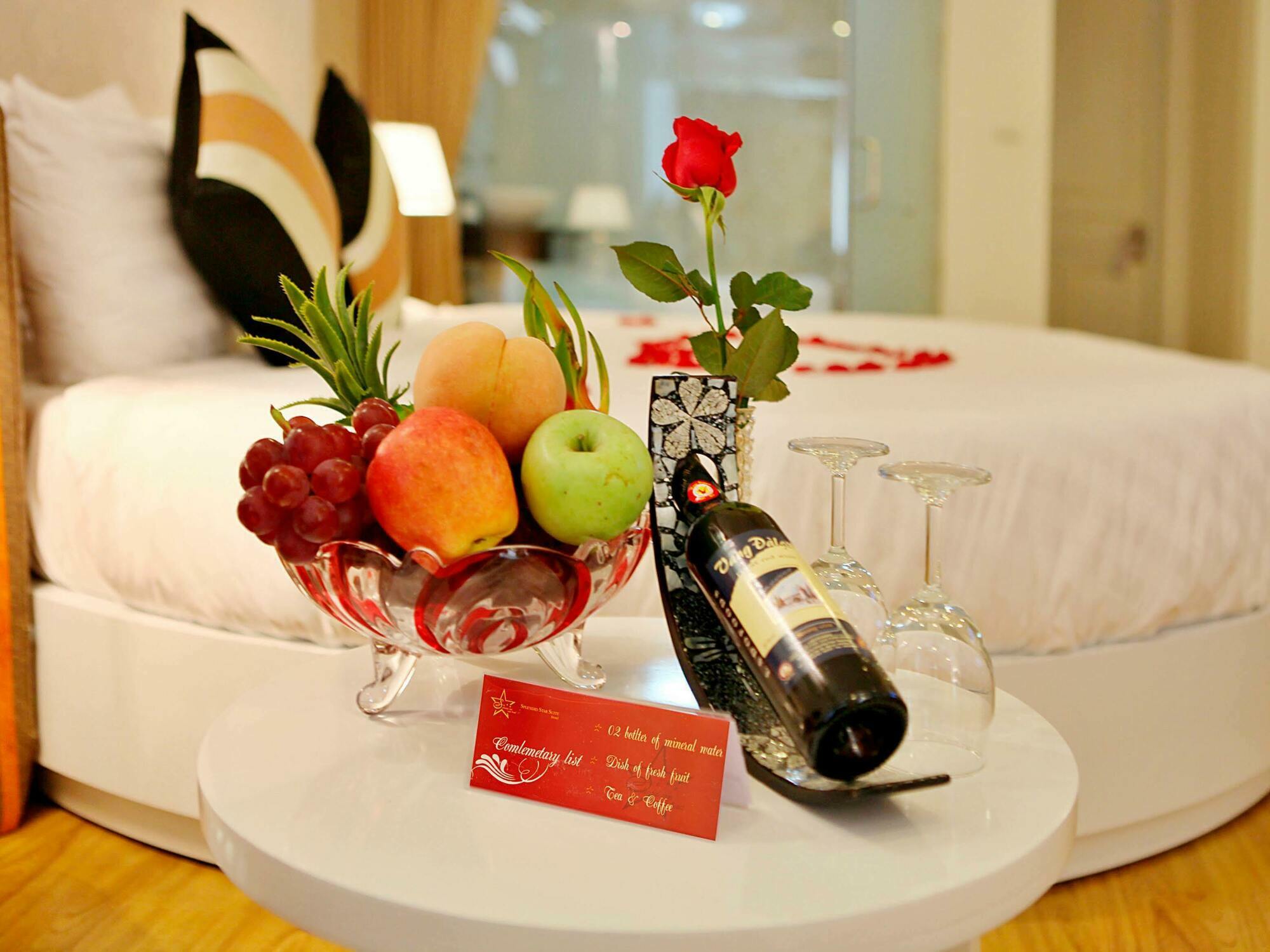Splendid Star Suites Hotel ฮานอย ภายนอก รูปภาพ